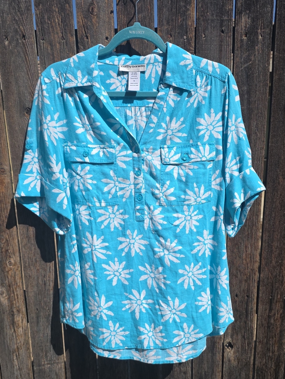 Women's Turquoise Blue 55% Linen Floral Pullover Shirt